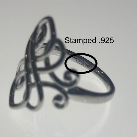Celtic Sterling Silver Ring - Picture 5 of 6